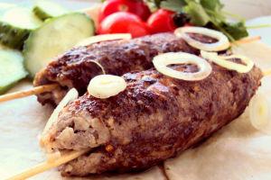 изображение Фигаро: Блюдо недели Люля -кебаб со скидкой 50%