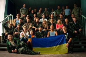 изображение Українські  співаки  беруть участь в акції «Підтримаємо своїх»