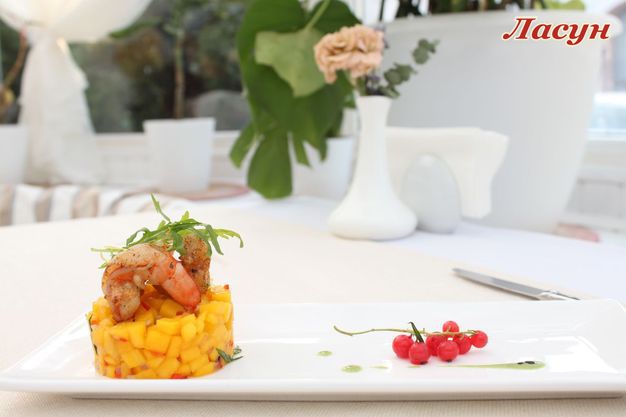 изображение Сальса из манго с креветкой с соусом васаби