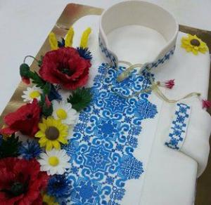 зображення SanPaolo: торт на честь Дня вишиванки