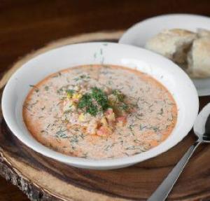 изображение MAMAKOTA: Нежный крем-суп с копченым лососем