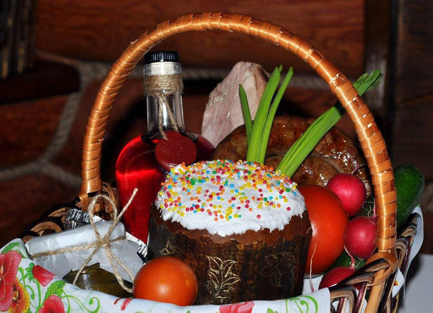 зображення Великодній кошик від ресторану "Царгород"!