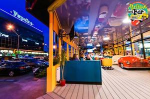 изображение Yellow Taxi Bar: Вечір п'ятниці на екваторі літа (15.07)