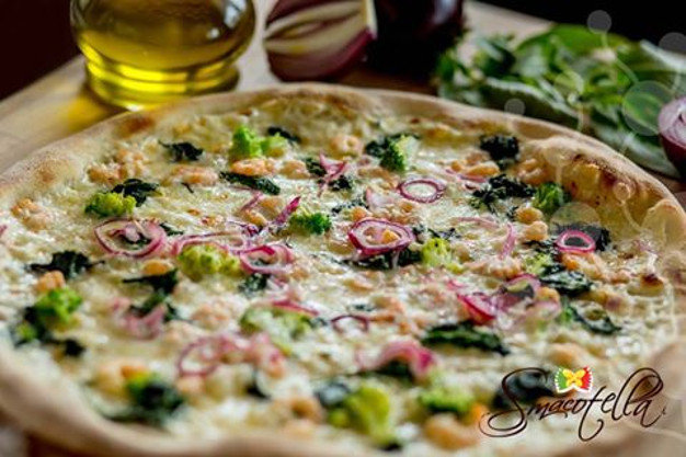 изображение "SMACOTELLA": Пицца с креветками и шпинатом