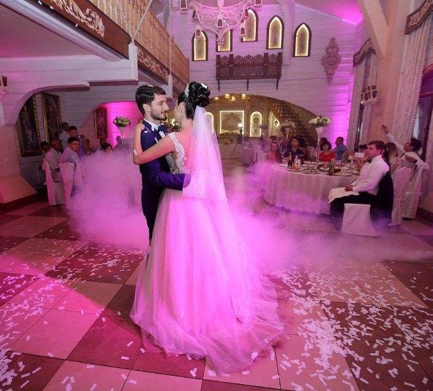 зображення "Фортеця": Весільний танець -  красива і зворушлива традиція!