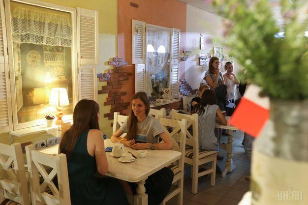 изображение Столичные рестораны и кафе обязали печатать меню на украинском языке