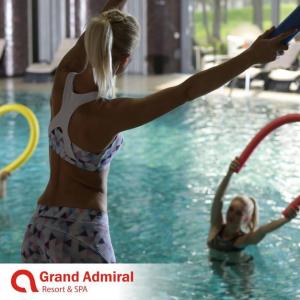 изображение Grand Admiral Resort & SPA: Аквааэробика и йога — идеальный вид спорта для будущих мам!