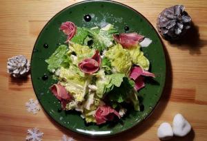 изображение Sinitza: Непревзойденный салат с пармой и горгонзолой