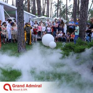 зображення Grand Admiral Resort & SPA: Фестиваль дитячого малюнка Каляки-маляки на планеті автоботів (02.06)