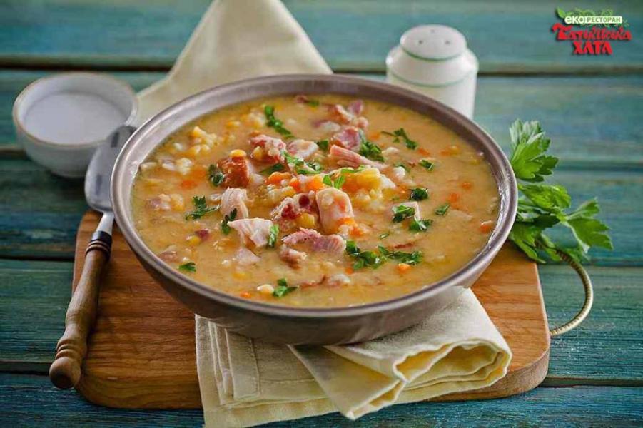 зображення "Батьківська Хата": Крем-суп гороховий з грінками та беконом