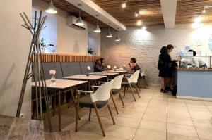 Eclair Little Artwork