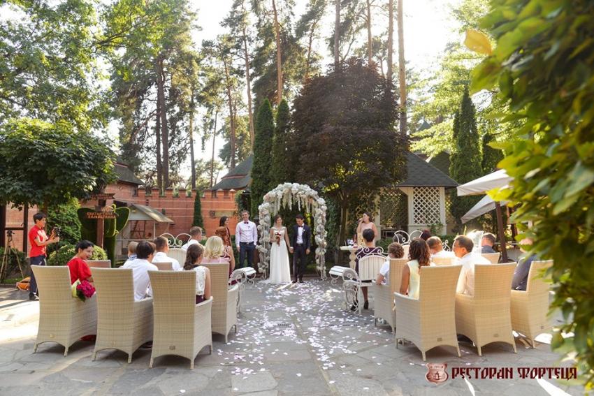 зображення Весілля в заміському комплексі "Фортеця" — це втілення будь-яких мрій наречених!