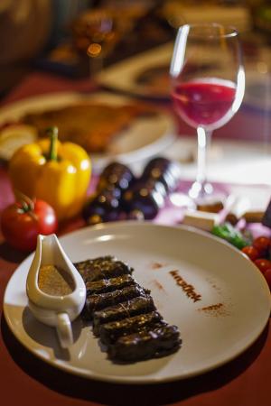 зображення Соковита і апетитна долма вже чекає вас в ресторані "Казбек" 🤗