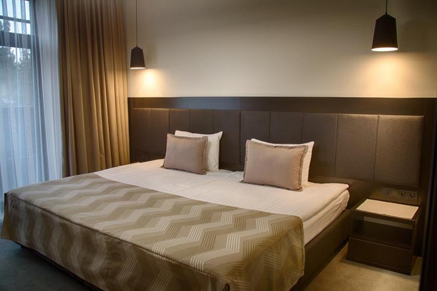 зображення Інтер'єр номерів Sobi Hotel продуманий до дрібниць, щоб наші гості відчували справжній комфорт!