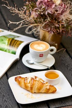 изображение SANPAOLO: Завтракаем на террасе ☕️