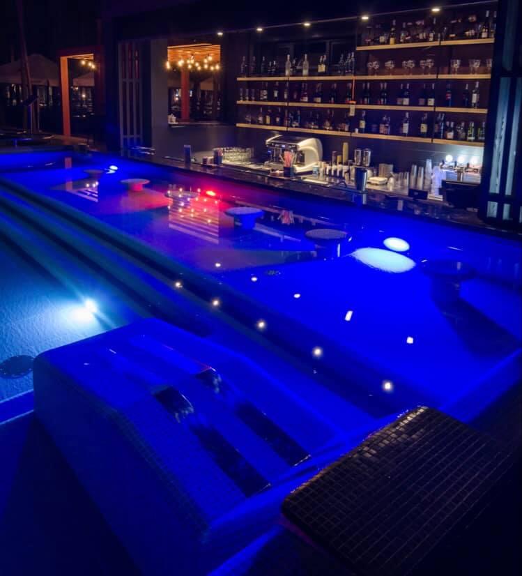 изображение Sobi CLUB: На вечірній релакс до pool-bar!