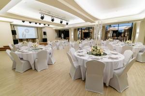 Tsunami Banquet Hall