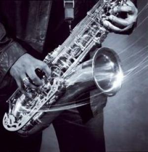 зображення ЛУЧАНО: кожний четвер під звучання живого саксофону