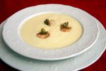 Крем-суп из белой спаржи с трюфелями и каперсами (300г) - 377,00грн.