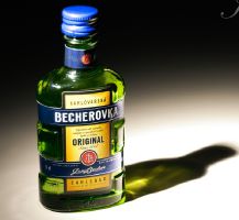 изображение IQ Bar акция - специальная цена на "Бехеровку"