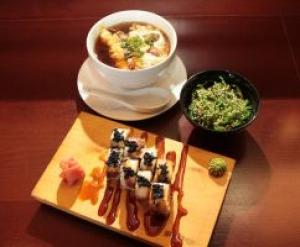 зображення Хіяші плюс удон – японський фасон або Така рідна японська кухня в «Сушія»
