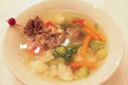 изображение Суп овощной с куриными потрохами --- 49 грн.