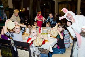 изображение Ресторан Вилла Вита приглашает малышей с папами и мамами на праздник Дня Смеха (01.04)